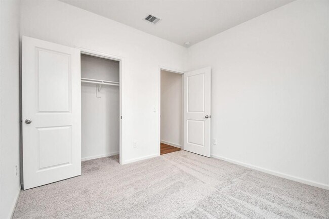 Building Photo - 5903 Grantgrala Dr