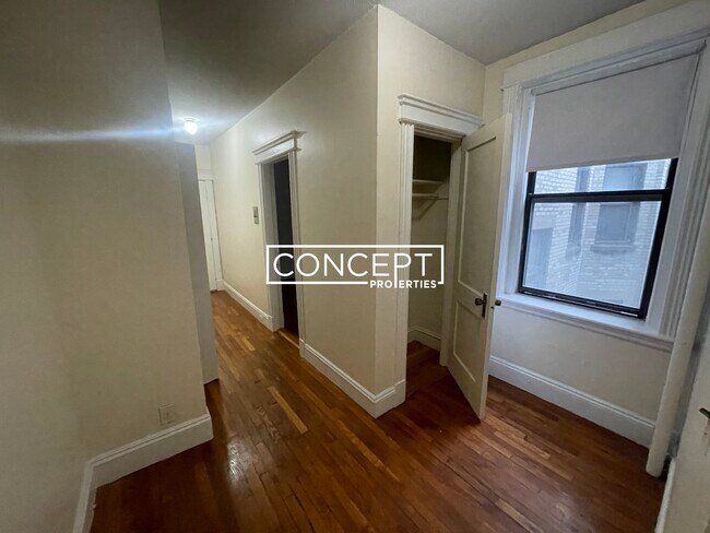 Building Photo - 1152 Commonwealth Ave