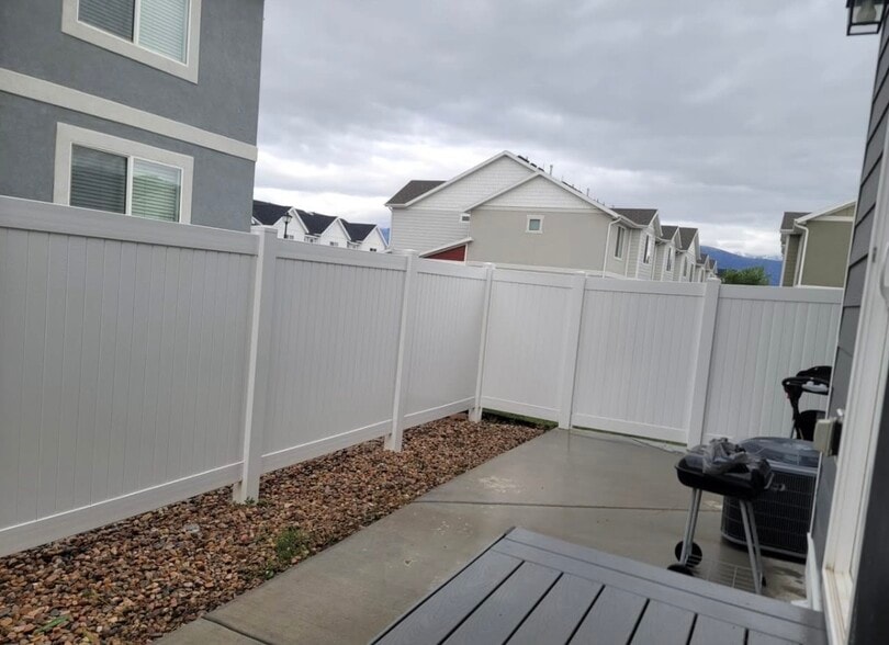 Building Photo - 3586 W Cornfield Dr