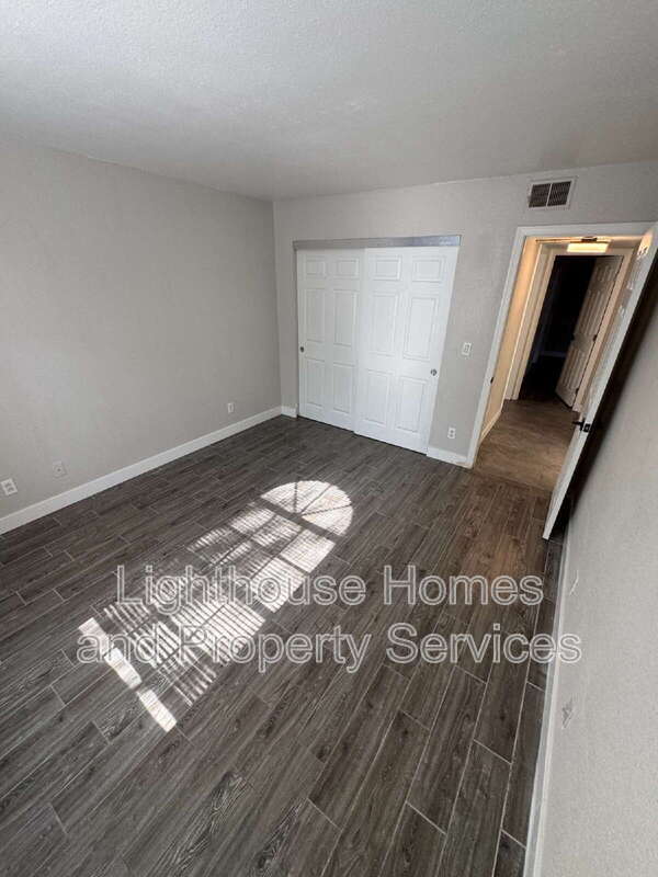 Building Photo - 2985 Juniper Hills Blvd