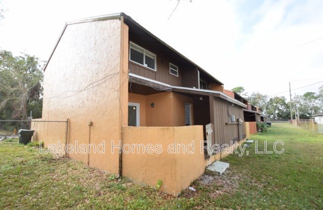 Building Photo - 939 Castle Way