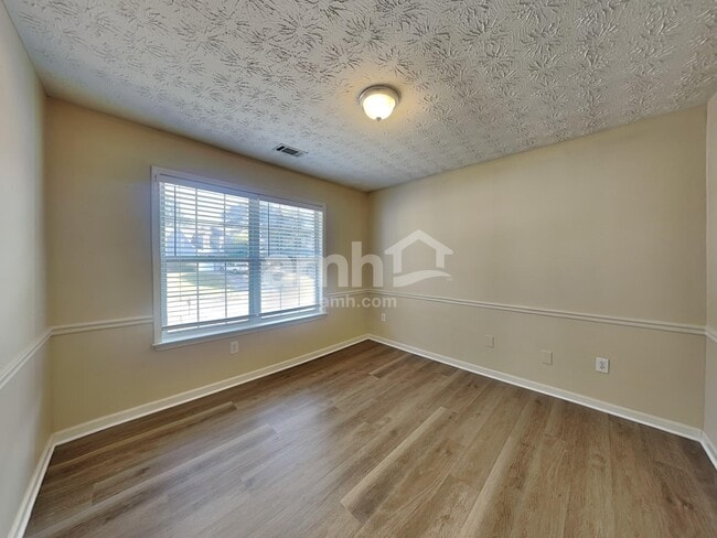 Building Photo - 5390 Spotted Fawn Ct