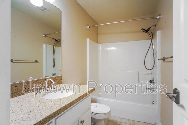 Building Photo - 7306 SW Kelsi Ct