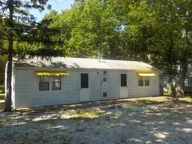 Primary Photo - Tip Top Cabins