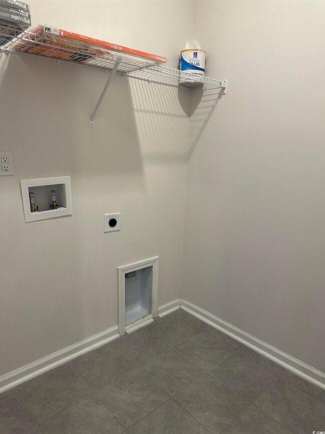 Building Photo - 3789 Bells Lk Cir