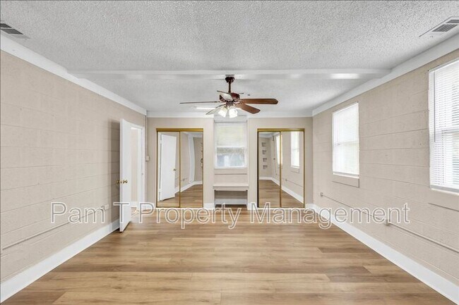 Building Photo - 9159 Ferguson Ave