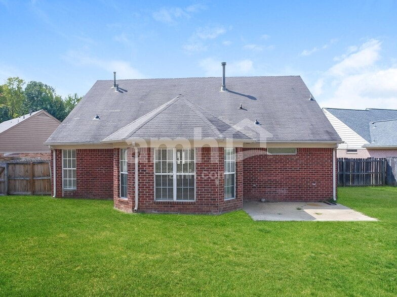 Building Photo - 660 Timber Creek S