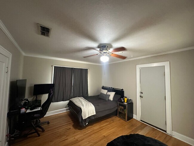 Building Photo - TECH TERRACE PRE-LEASE