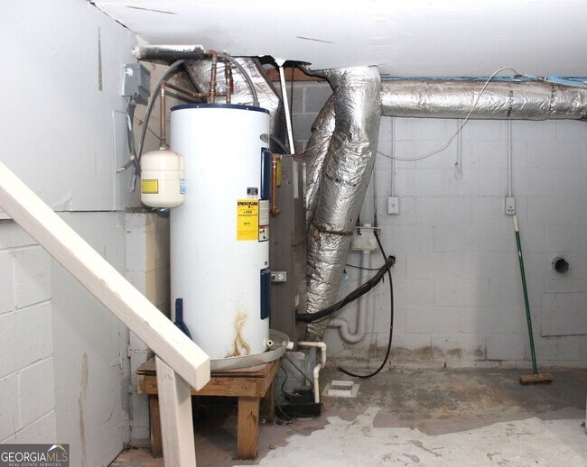 Building Photo - 6941 Vesta Brook Dr