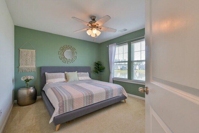 Building Photo - 430 Spectrum Rd