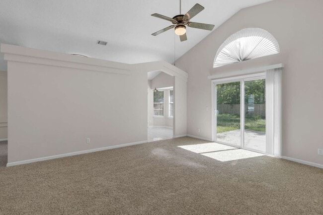 Building Photo - 710 Osprey Dr