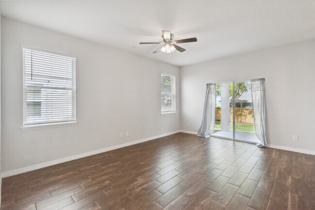 Building Photo - 618 Fortanini Cir