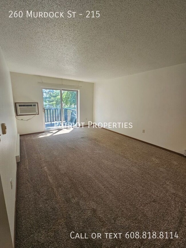 Building Photo - 260 Murdock St