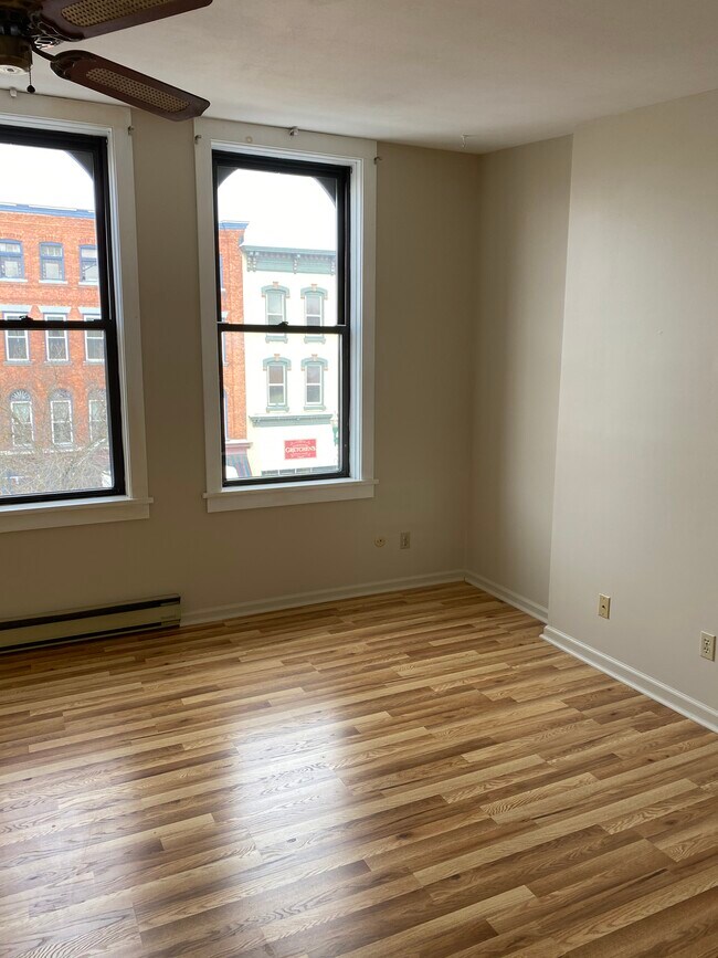 28 E Genesee St 28 E Genesee St Auburn NY 13021 Apartment Finder