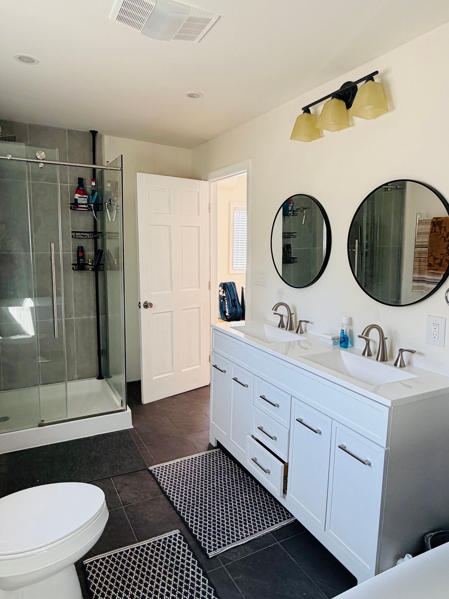 Building Photo - 515 Cow Hill Rd