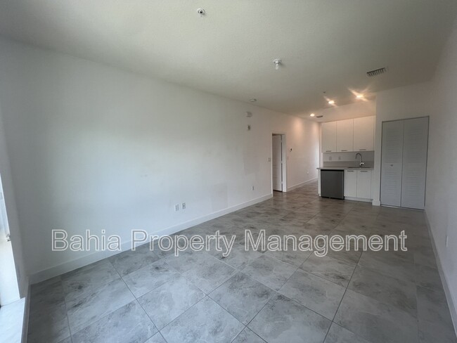 Building Photo - 4636 NW 84th Ave