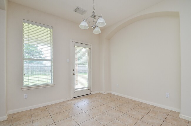 Building Photo - 5218 Lacey Oak Meadow Dr