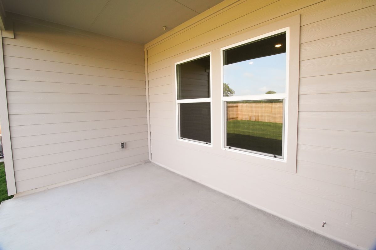 Building Photo - 472 Desert Willow