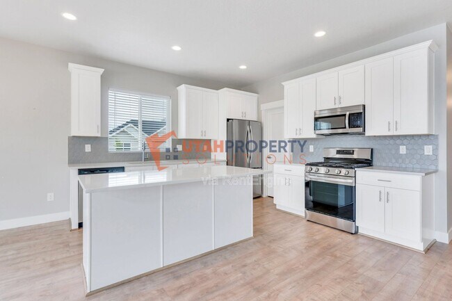 Building Photo - 7632 S Waverly Hls Ln