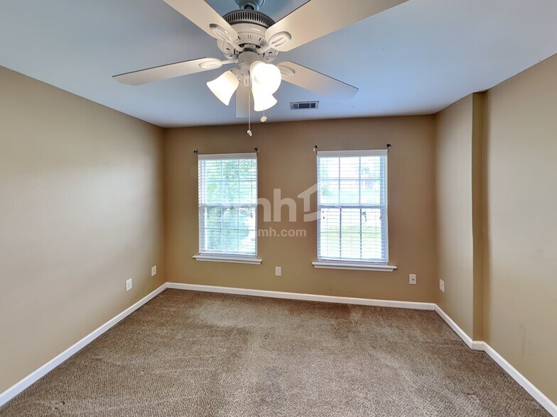 Building Photo - 317 Stone Heath Ct