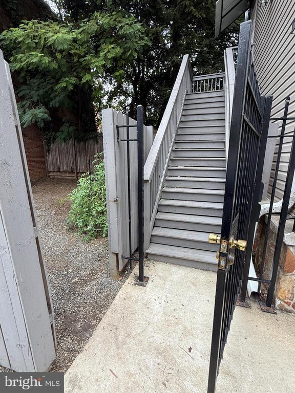 Building Photo - 1500 Ogden St NW