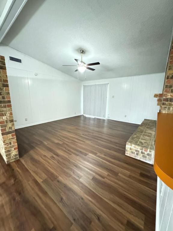 Building Photo - 606 Grinnell Dr