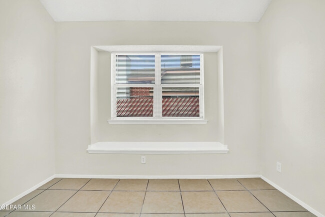 Building Photo - 7212 Westover Dr