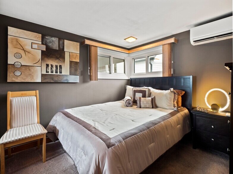 Building Photo - 73 Ridge Rd