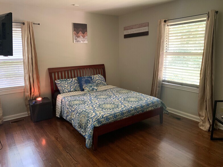 Building Photo - 1206 Lafayette Ave