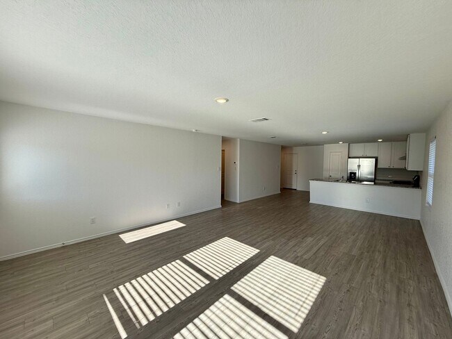 Building Photo - 10622 Erinita Way