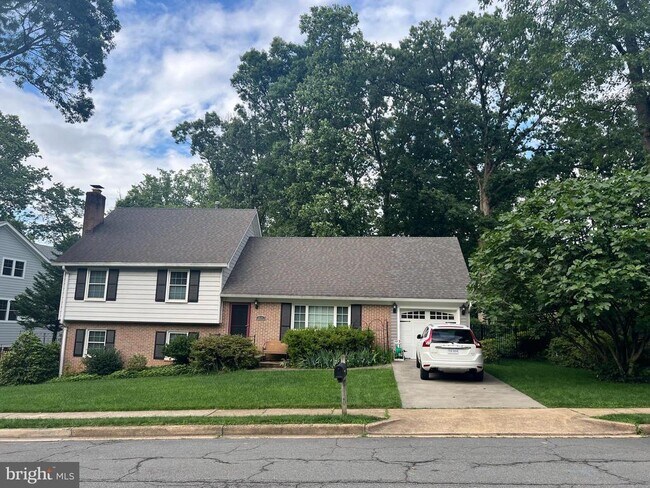 Primary Photo - 519 Woodland Ct NW
