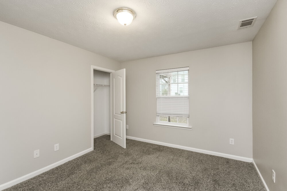Building Photo - 2331 Temple View Ct