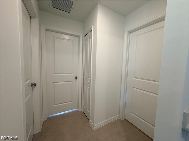 Building Photo - 4046 San Felice Ln