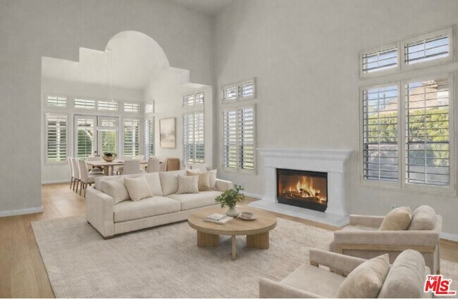 Building Photo - 2605 Country Ln