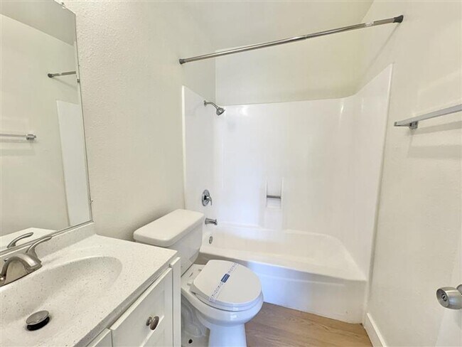 Building Photo - 7531 Baylor Dr