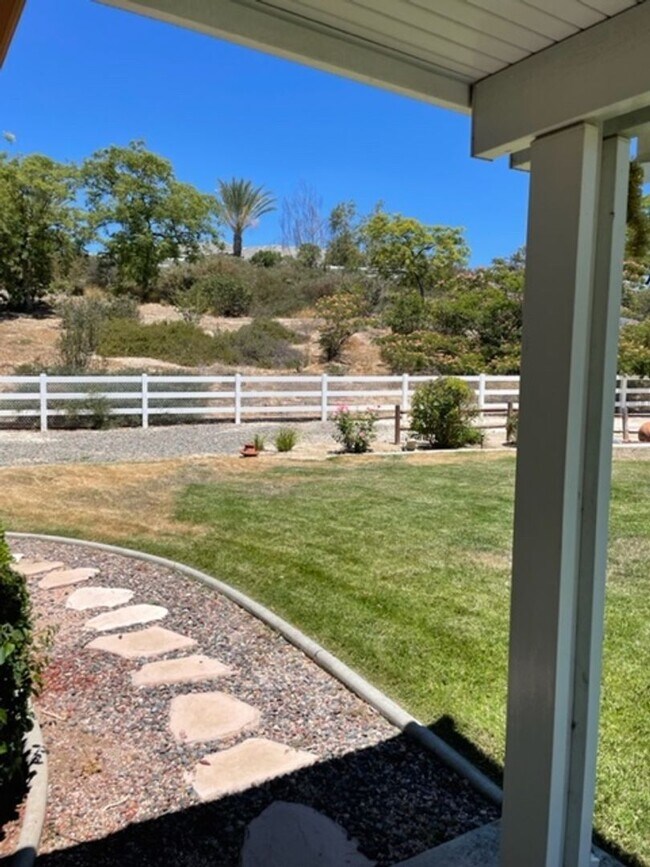 Building Photo - Wine Country awaits