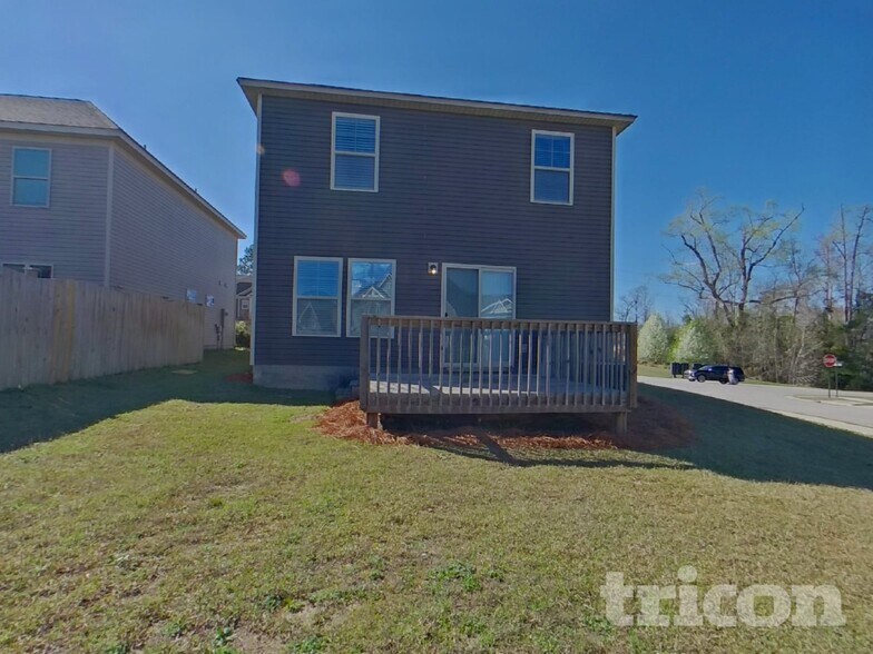 Building Photo - 108 Dalston Rd