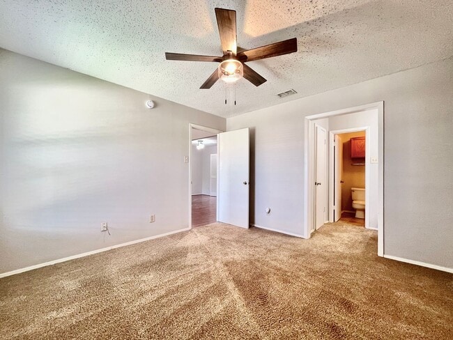 Building Photo - 400 W South Town Dr