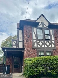 Building Photo - 8235 Brookside Rd