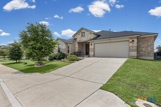 Building Photo - 1036 Almeria Bend
