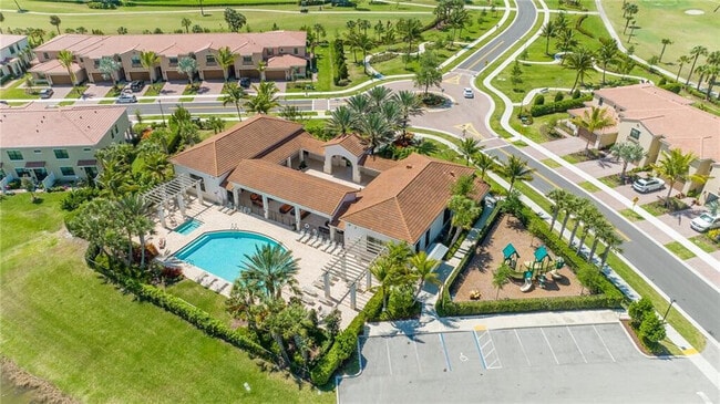 Building Photo - 9952 Brickhill Dr