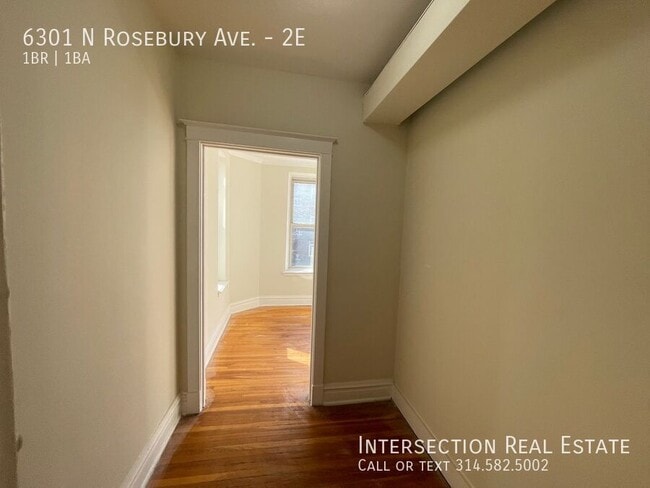 Building Photo - 6301 N Rosebury Ave