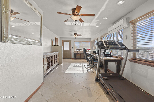 Building Photo - 851 Dulce Tierra Dr