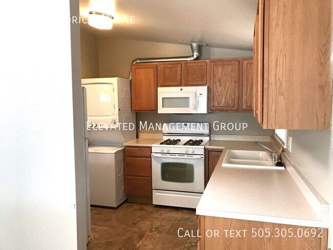 Building Photo - 4601 Goodrich Ave NE