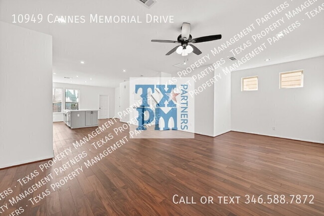 Building Photo - 10949 Cannes Memorial Dr