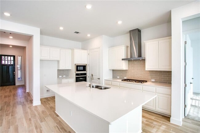 Building Photo - 505 Affazia Ln