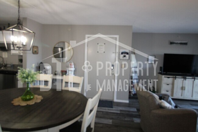 Building Photo - Beautifully Furnished 3 Bedroom Condo in Branson!