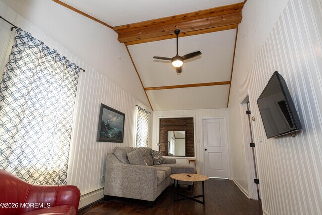 Building Photo - 17 George Rd