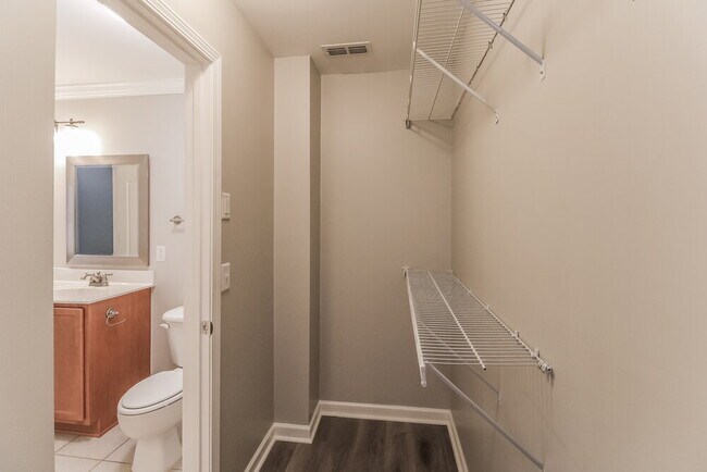 Building Photo - 2907 Morning Mist Ct