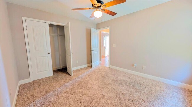 Building Photo - 4780 Lost Creek Dr